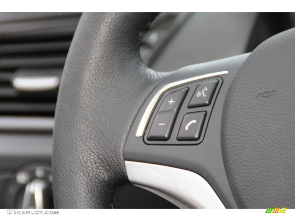 2015 BMW X1 xDrive28i Controls Photo #100292688