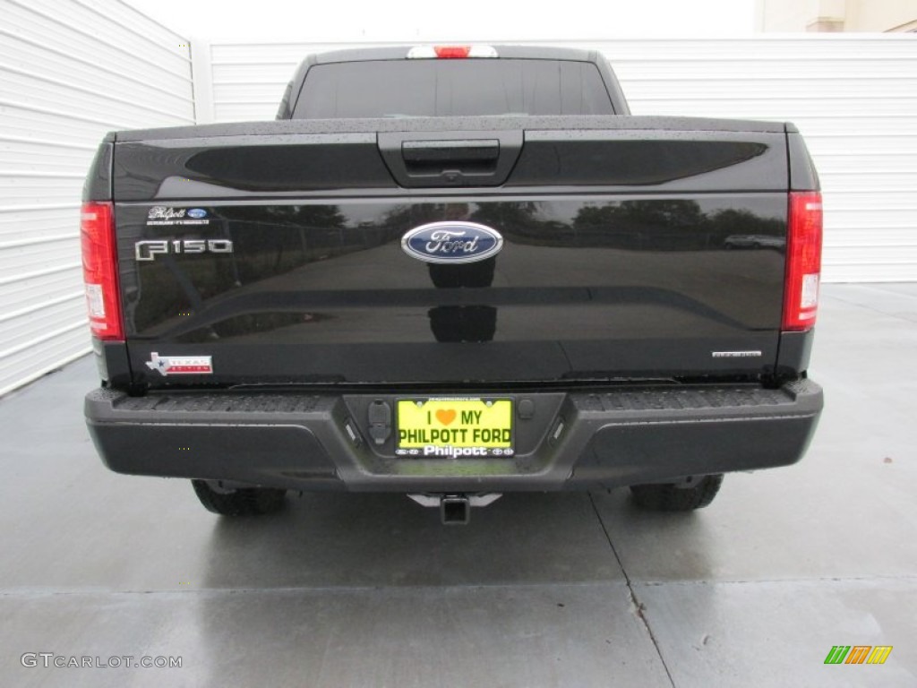 2015 F150 XLT SuperCrew 4x4 - Tuxedo Black Metallic / Black photo #5