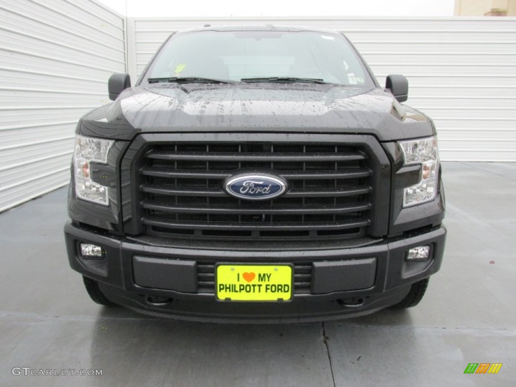 2015 F150 XLT SuperCrew 4x4 - Tuxedo Black Metallic / Black photo #8