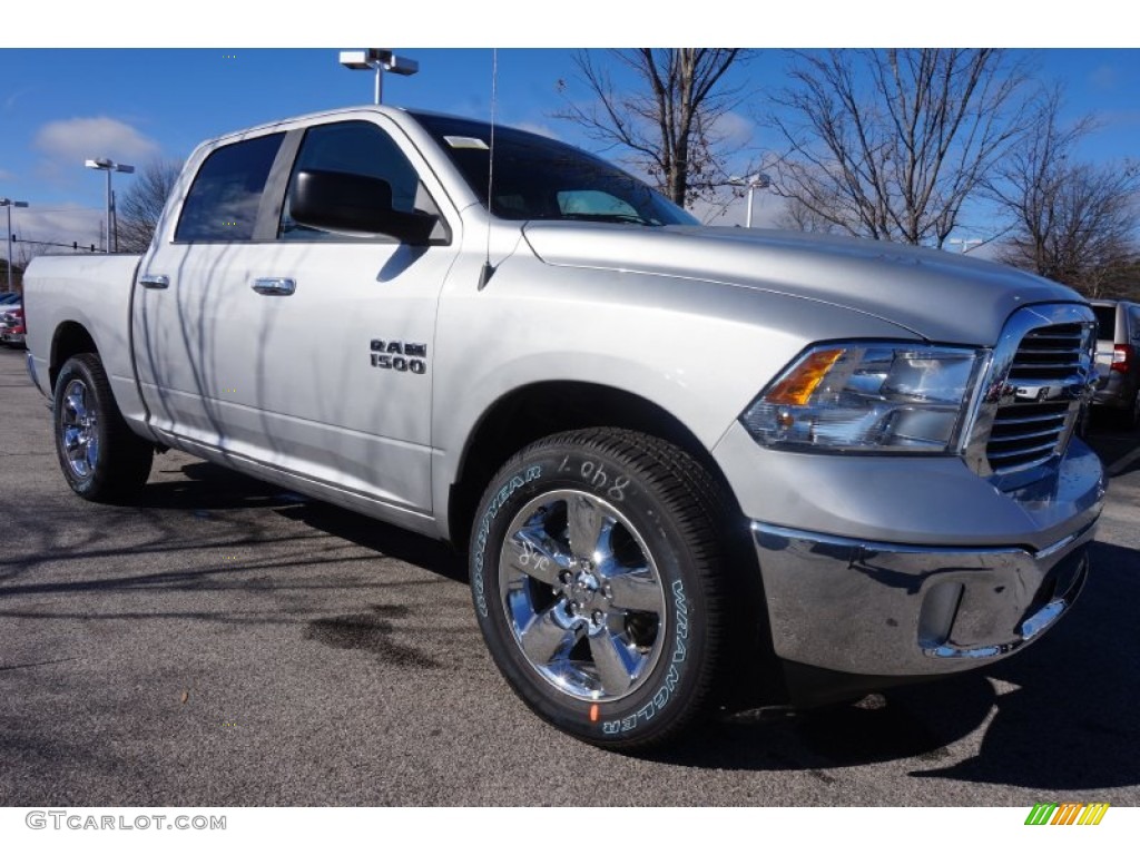 2015 1500 Big Horn Crew Cab - Bright Silver Metallic / Black/Diesel Gray photo #4