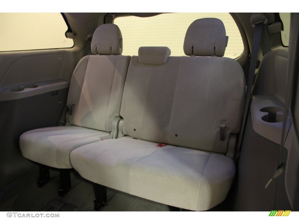 2012 Sienna  - South Pacific Pearl / Light Gray photo #17