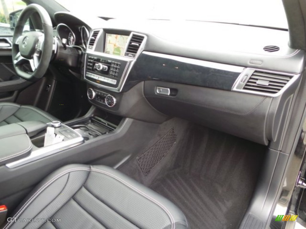 2014 Mercedes-Benz ML 63 AMG Black Dashboard Photo #100318759