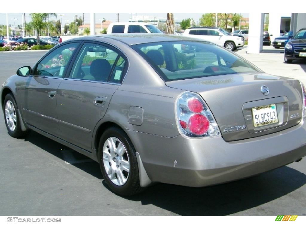 2005 Altima 2.5 S - Polished Pewter Metallic / Frost Gray photo #3