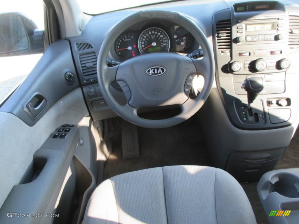 2006 Sedona LX - Midnight Black / Gray photo #13