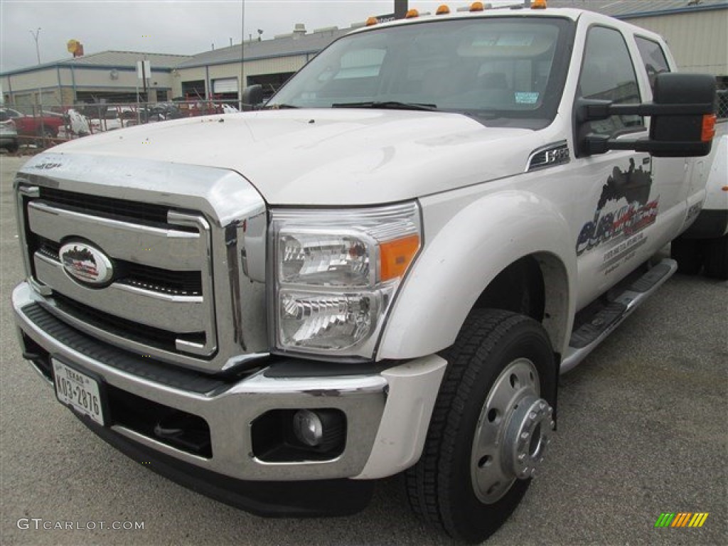 2015 F450 Super Duty Lariat Crew Cab 4x4 - Oxford White / Adobe photo #6