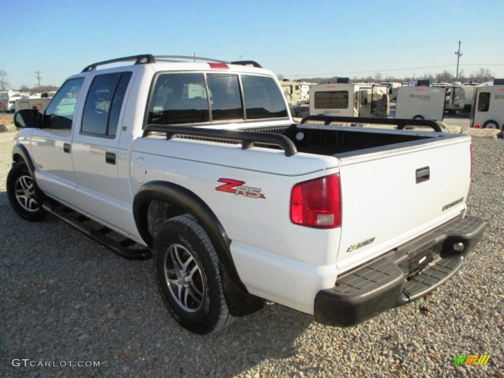 2002 S10 LS Crew Cab 4x4 - Summit White / Graphite photo #13