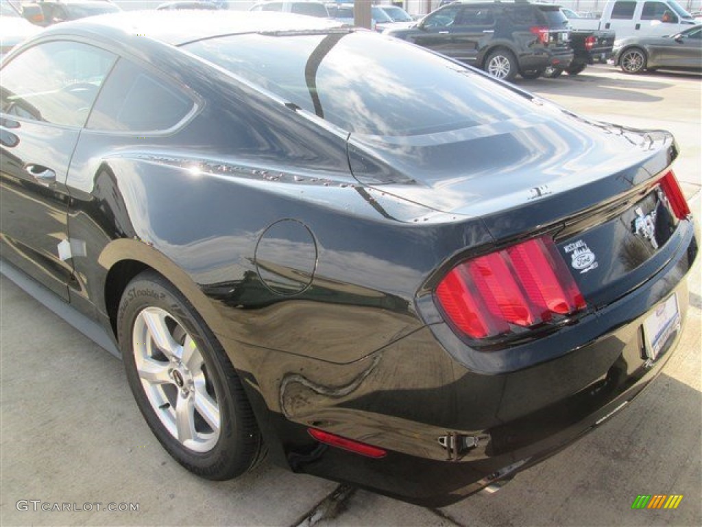 2015 Mustang V6 Coupe - Black / Ebony photo #15