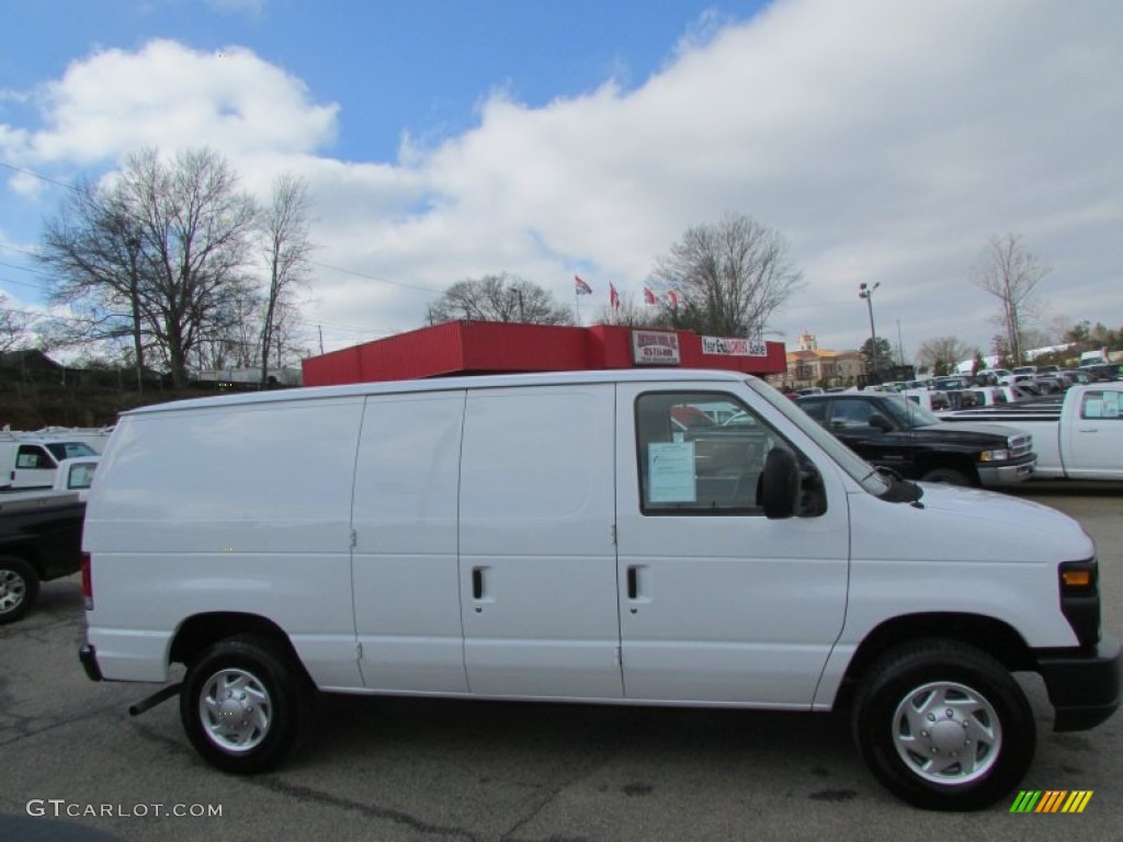 2014 E-Series Van E150 Cargo Van - Oxford White / Medium Flint photo #5