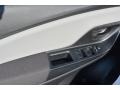 Super White - Yaris 5-Door L Photo No. 5
