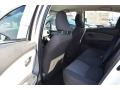 Super White - Yaris 5-Door L Photo No. 9