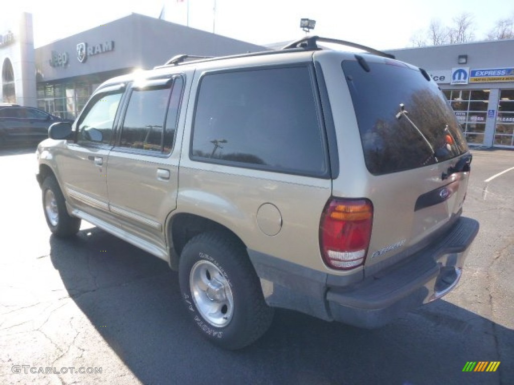 2001 Explorer XLT 4x4 - Harvest Gold Metallic / Medium Prairie Tan photo #3