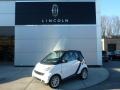 Crystal White 2009 Smart fortwo passion cabriolet