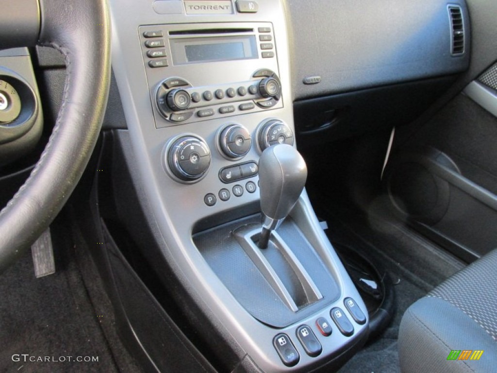 2006 Torrent AWD - Bright White / Ebony Black photo #10