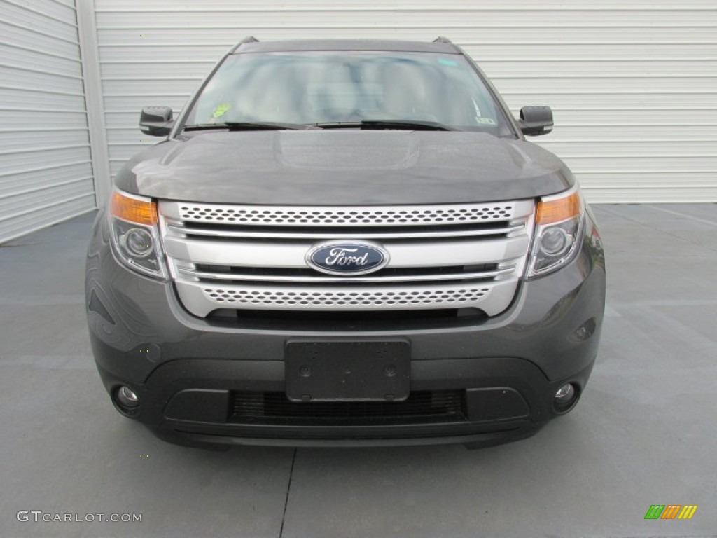2015 Explorer XLT - Magnetic / Medium Light Stone photo #8
