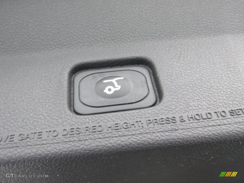 2015 Explorer XLT - Magnetic / Medium Light Stone photo #20
