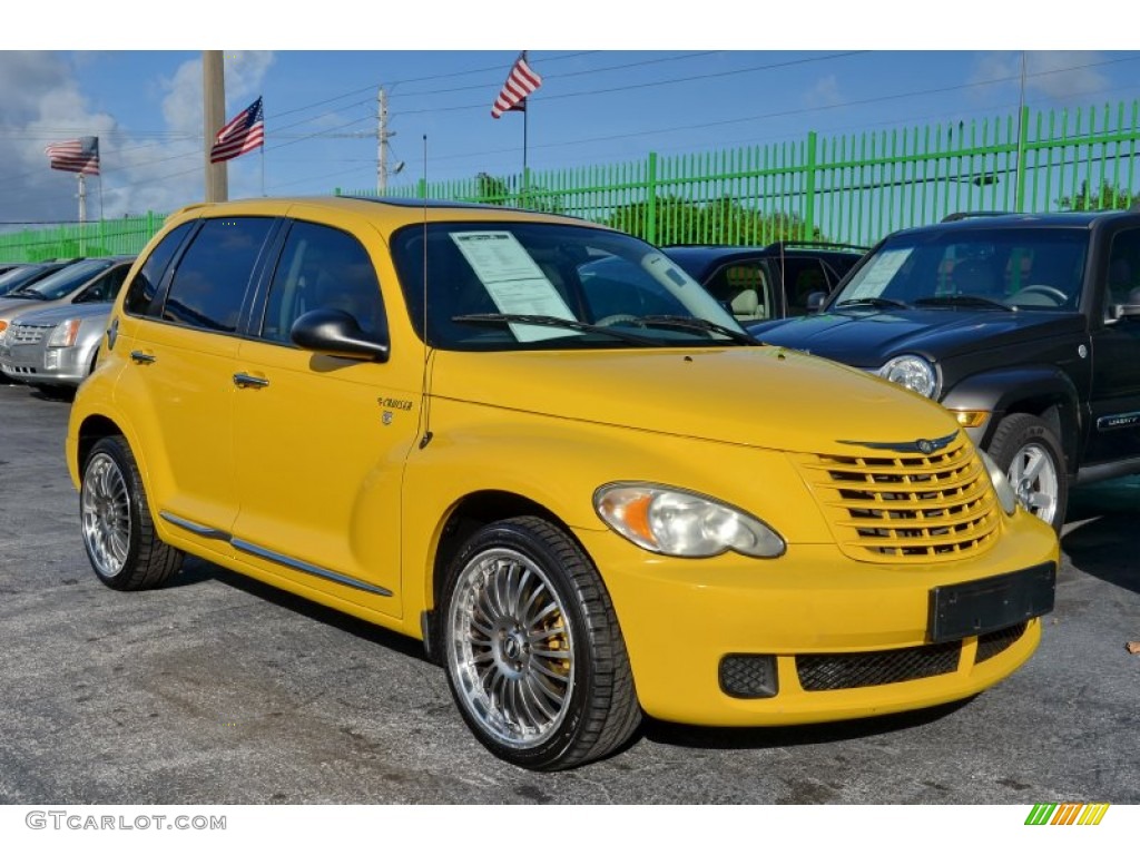 2006 PT Cruiser Touring - Solar Yellow / Pastel Pebble Beige photo #5