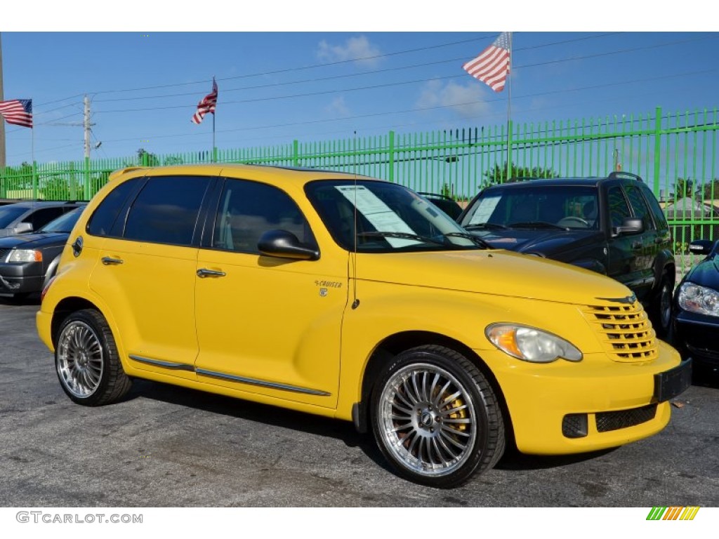 2006 PT Cruiser Touring - Solar Yellow / Pastel Pebble Beige photo #6