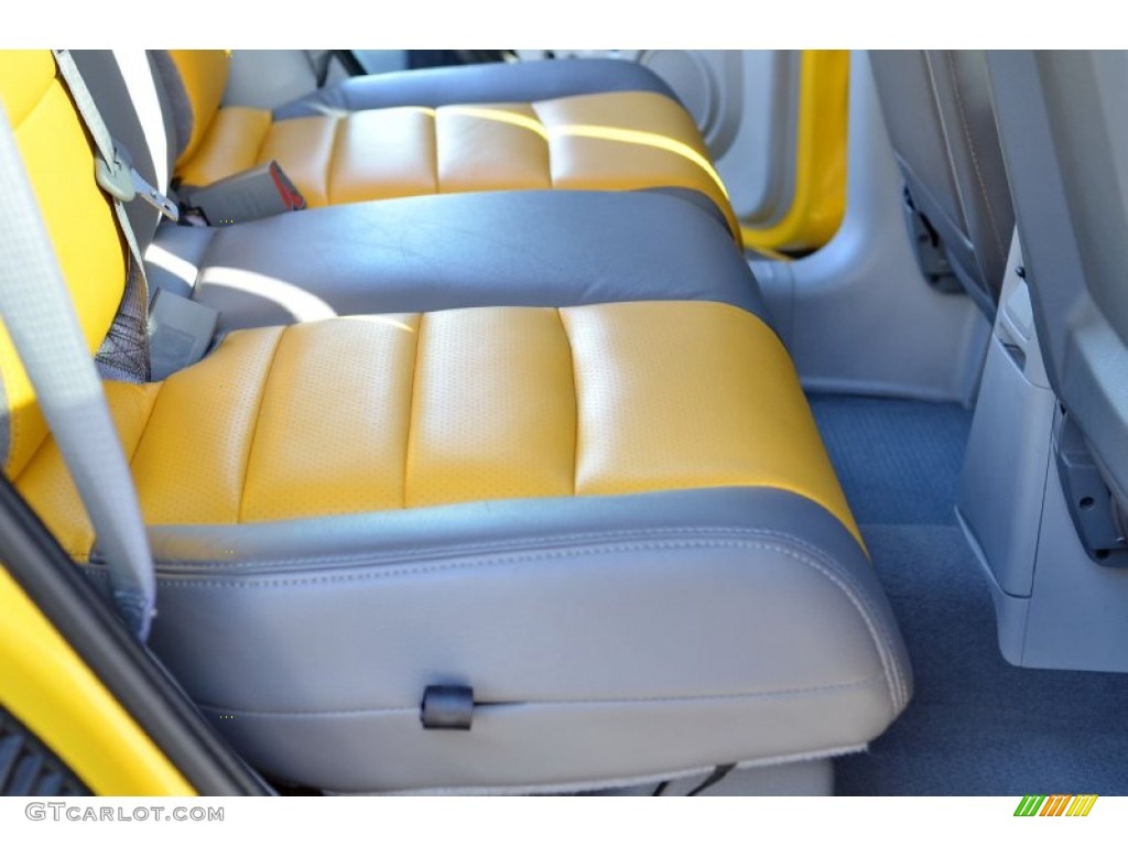 2006 PT Cruiser Touring - Solar Yellow / Pastel Pebble Beige photo #34