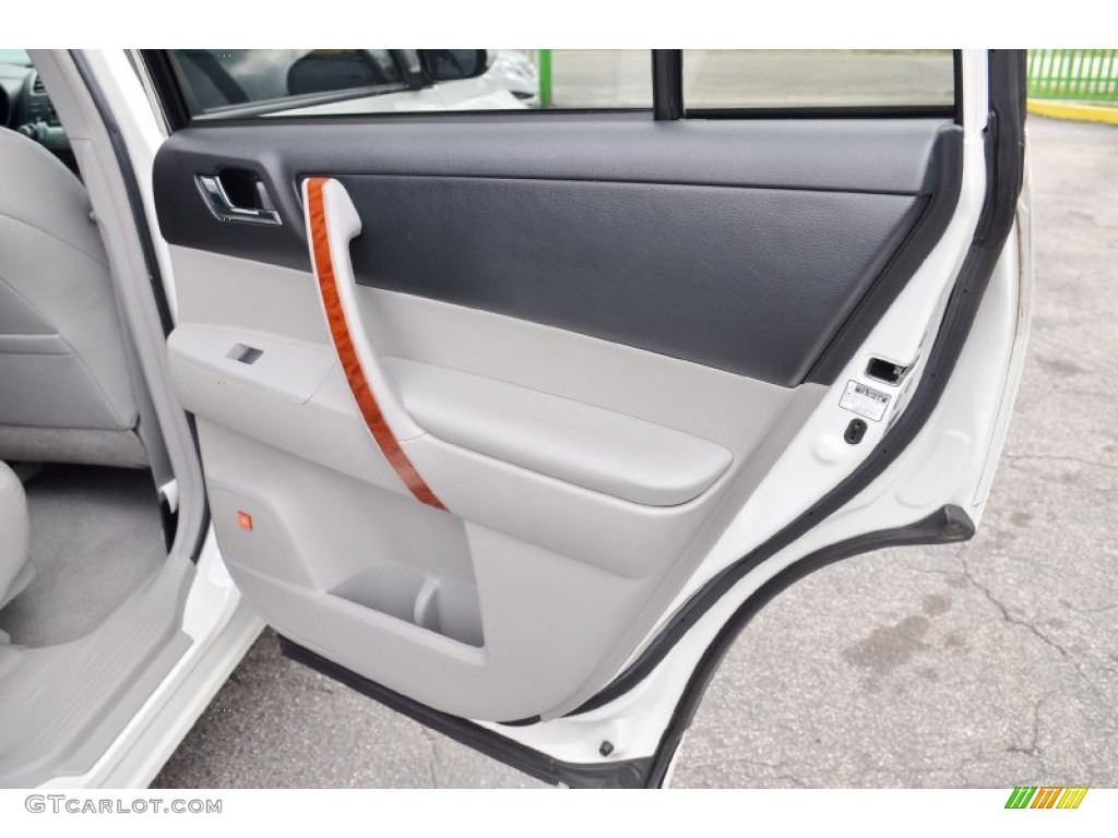 2008 Toyota Highlander Limited Door Panel Photos