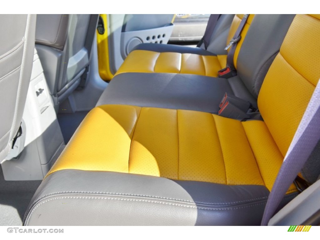 2006 PT Cruiser Touring - Solar Yellow / Pastel Pebble Beige photo #49