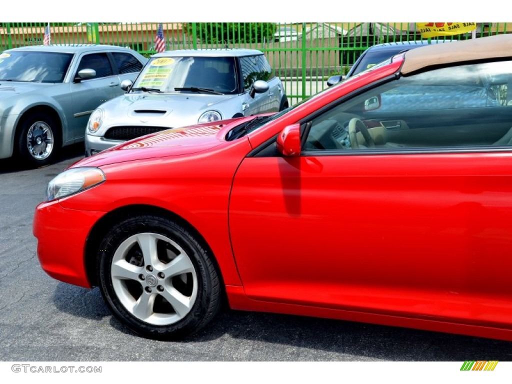 2005 Solara SLE V6 Convertible - Absolutely Red / Ivory photo #12