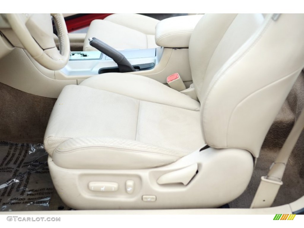2005 Solara SLE V6 Convertible - Absolutely Red / Ivory photo #22