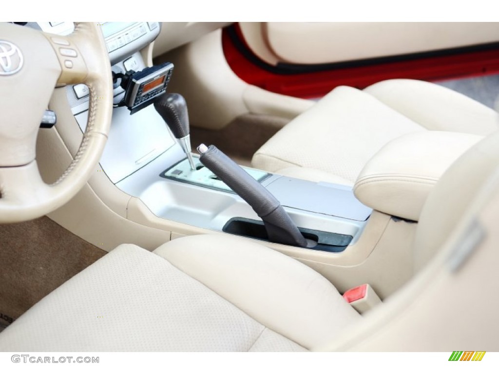 2005 Solara SLE V6 Convertible - Absolutely Red / Ivory photo #26