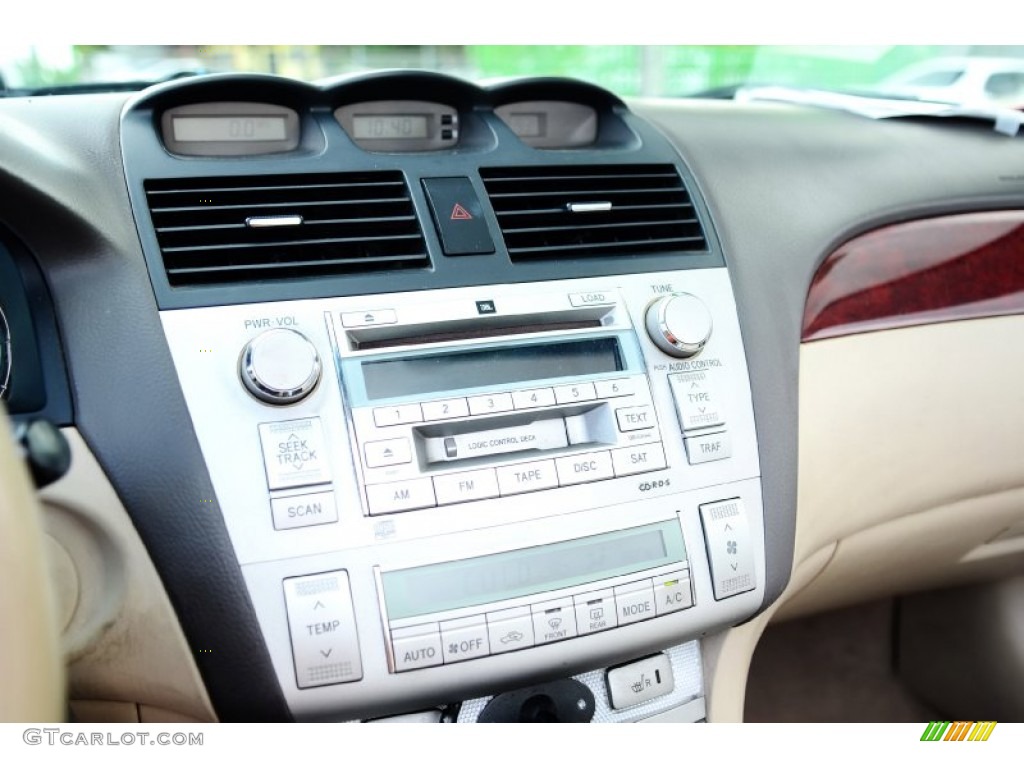 2005 Solara SLE V6 Convertible - Absolutely Red / Ivory photo #28