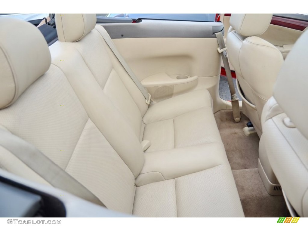 2005 Solara SLE V6 Convertible - Absolutely Red / Ivory photo #38