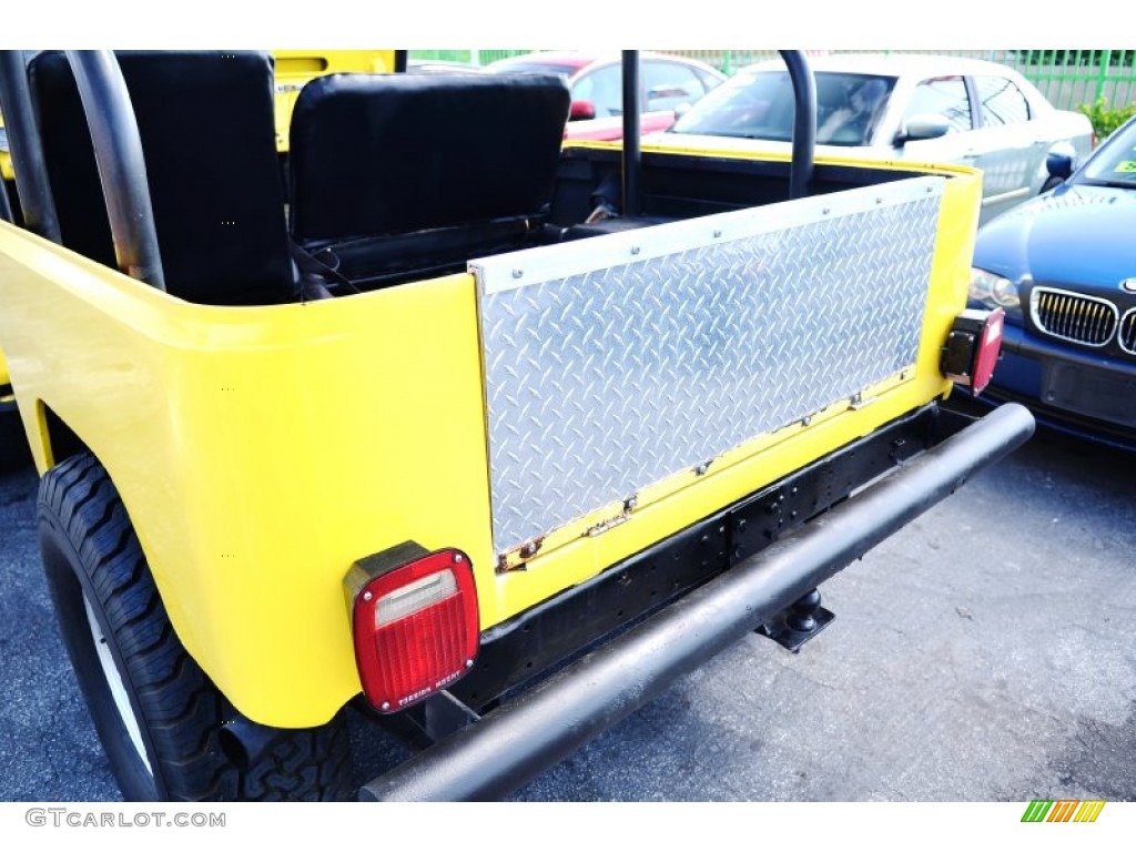 1976 Land Cruiser FJ40 - Yellow / Black photo #28