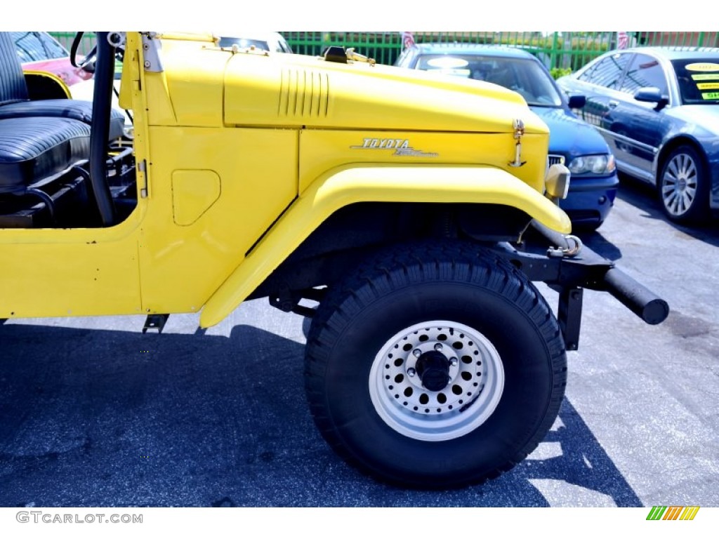 1976 Land Cruiser FJ40 - Yellow / Black photo #61
