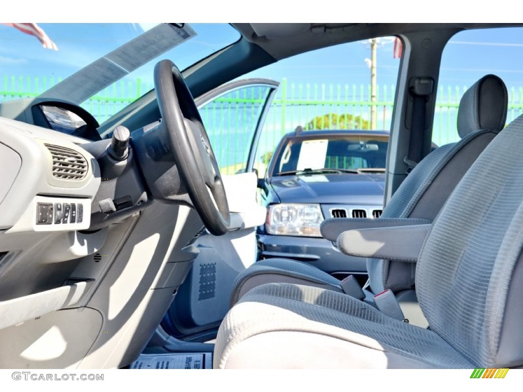 2004 Nissan Quest 3.5 S Interior Color Photos