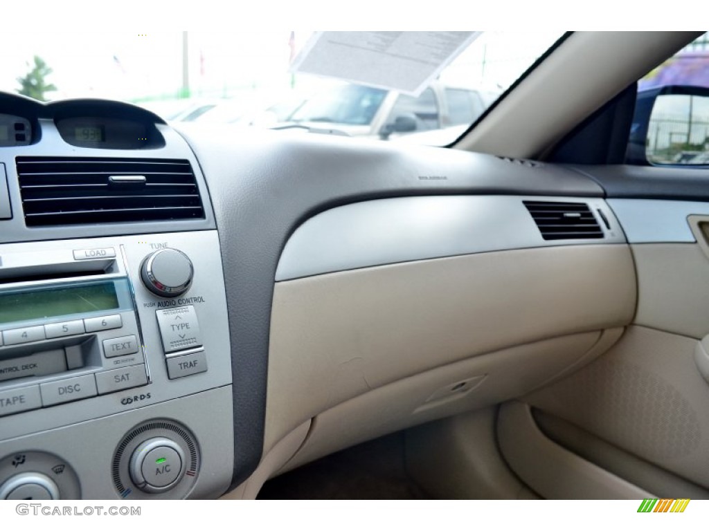 2006 Solara SLE V6 Coupe - Oceanus Blue Pearl / Ivory photo #29