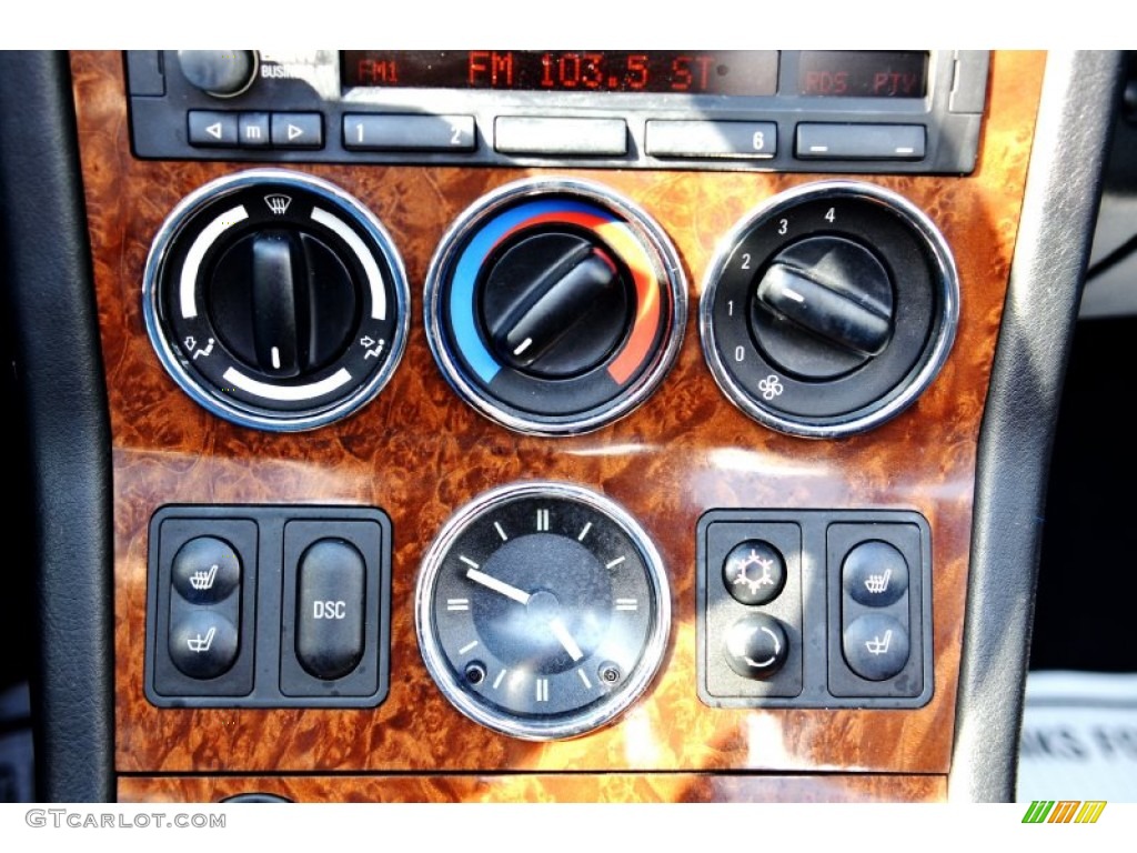 2000 BMW Z3 2.8 Roadster Controls Photos