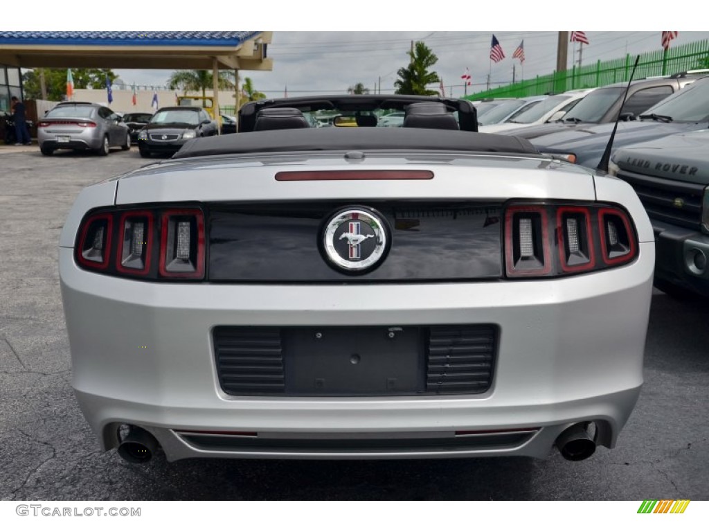 2013 Mustang V6 Premium Convertible - Ingot Silver Metallic / Charcoal Black photo #41