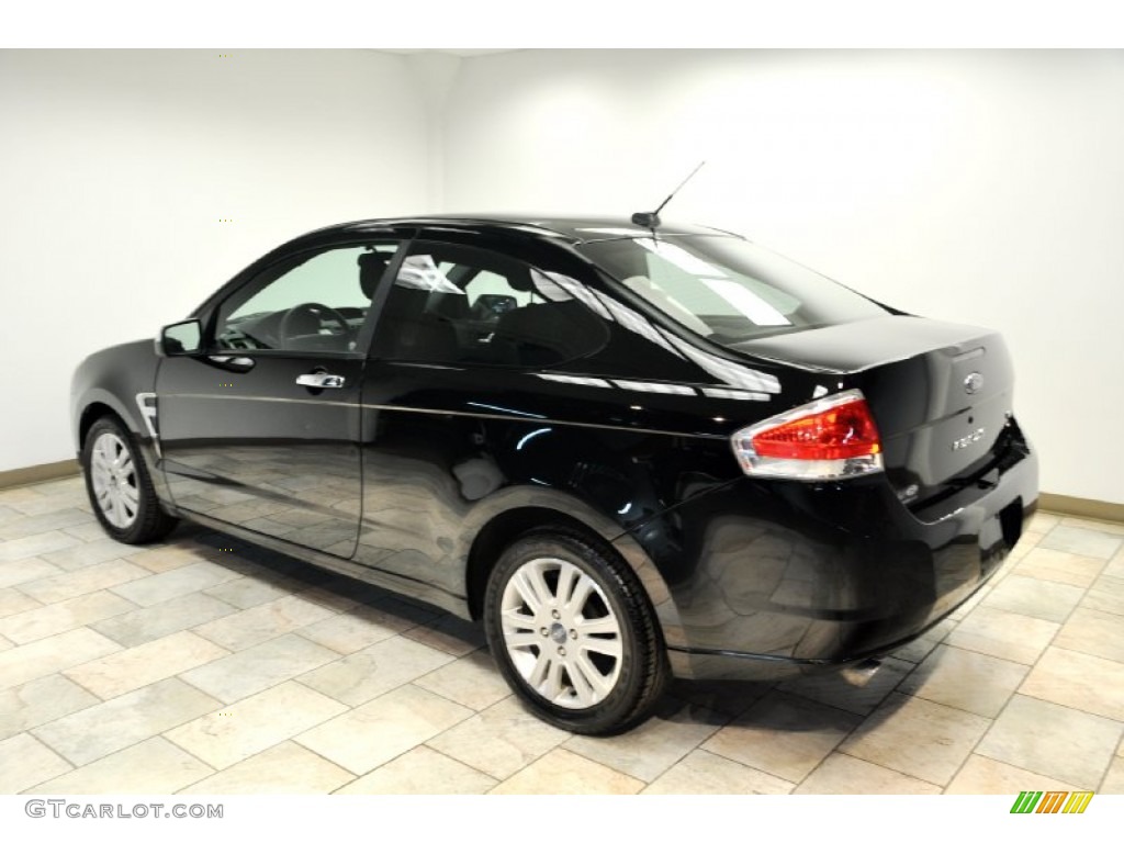 2008 Focus SE Coupe - Black / Charcoal Black photo #44