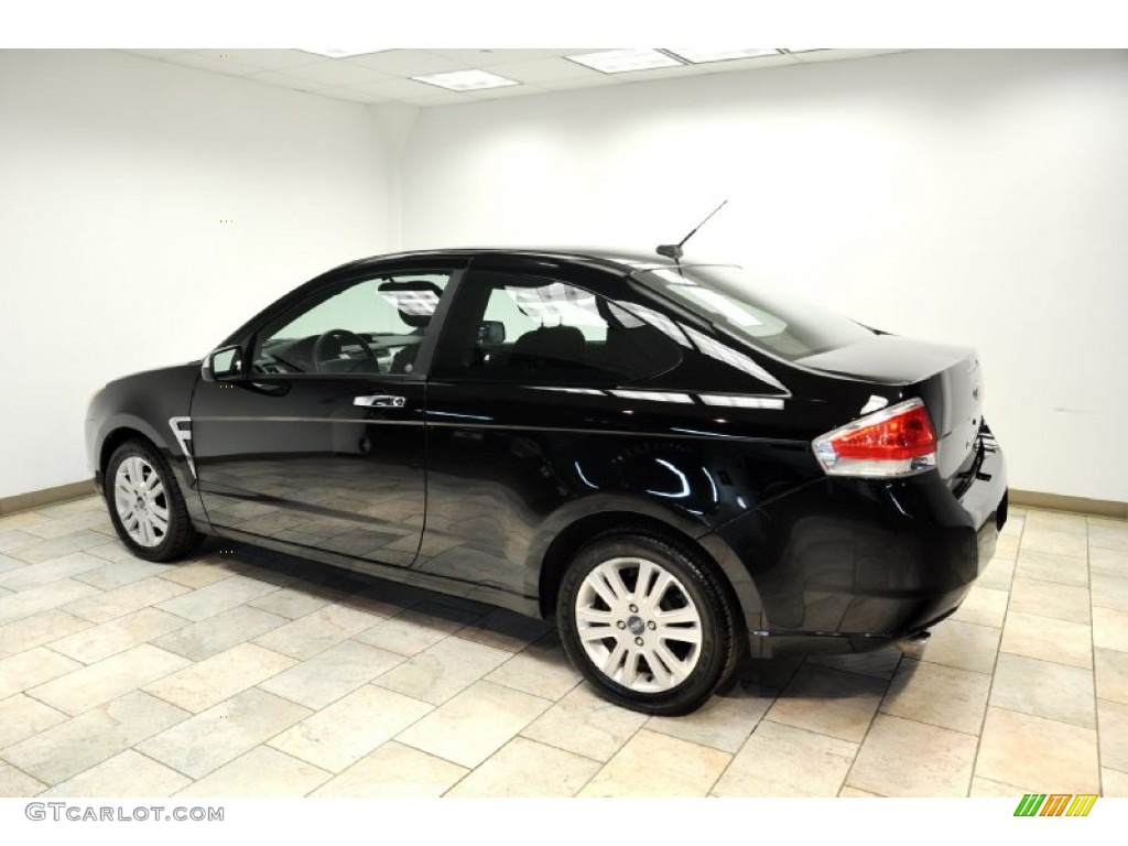 2008 Focus SE Coupe - Black / Charcoal Black photo #45