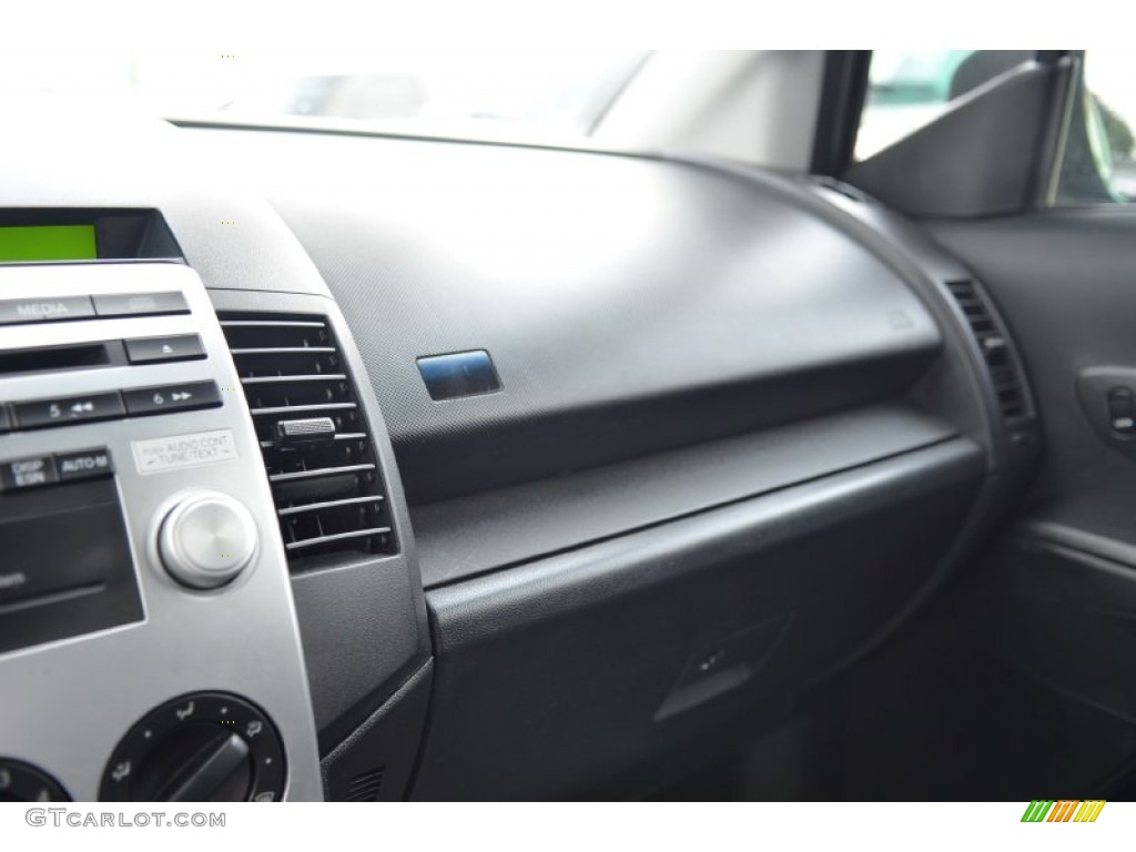 2007 MAZDA5 Touring - Brilliant Black / Black photo #26