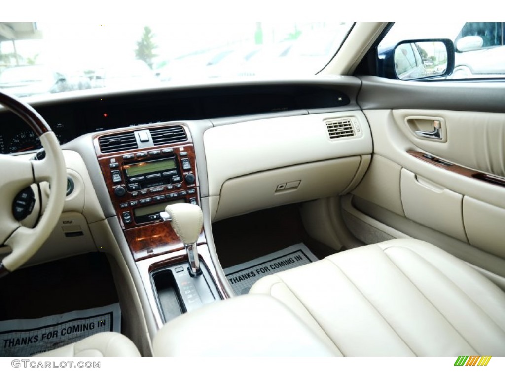 2004 Avalon XLS - Stratosphere Mica / Taupe photo #20