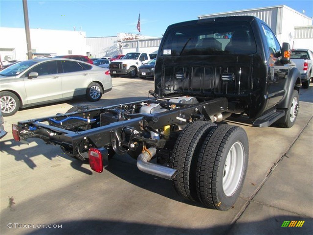 2015 F450 Super Duty XLT Regular Cab Chassis - Tuxedo Black / Steel photo #7