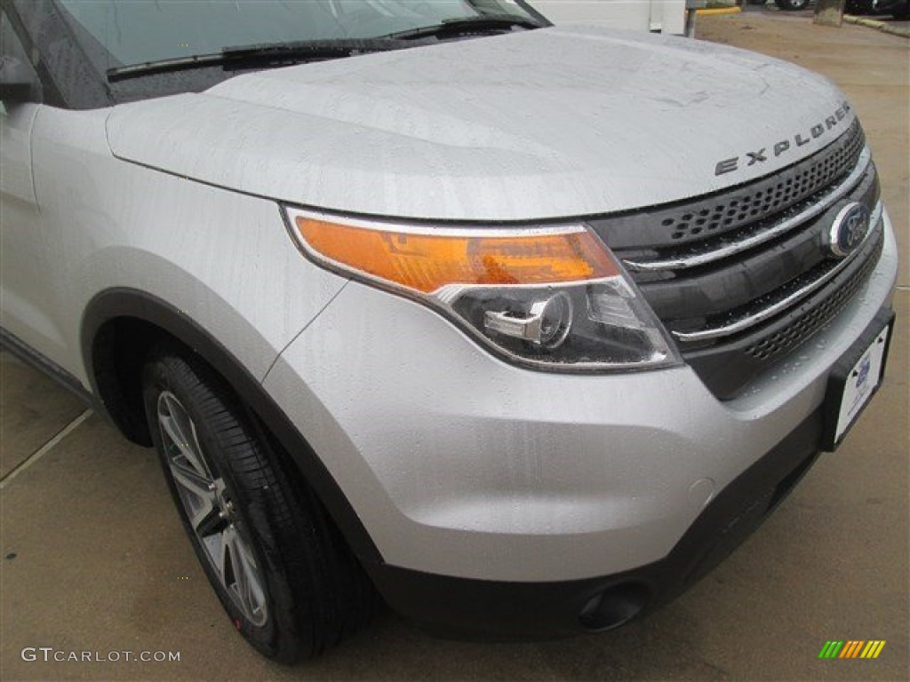 2015 Explorer XLT - Ingot Silver / Charcoal Black photo #7