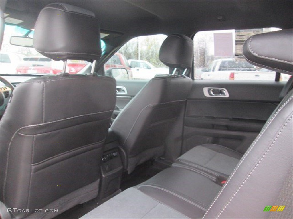 2015 Explorer XLT - Ingot Silver / Charcoal Black photo #19