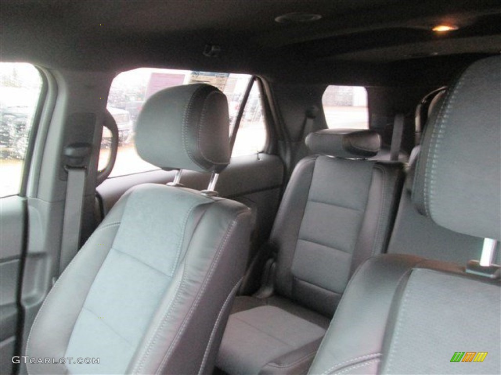 2015 Explorer XLT - Ingot Silver / Charcoal Black photo #20