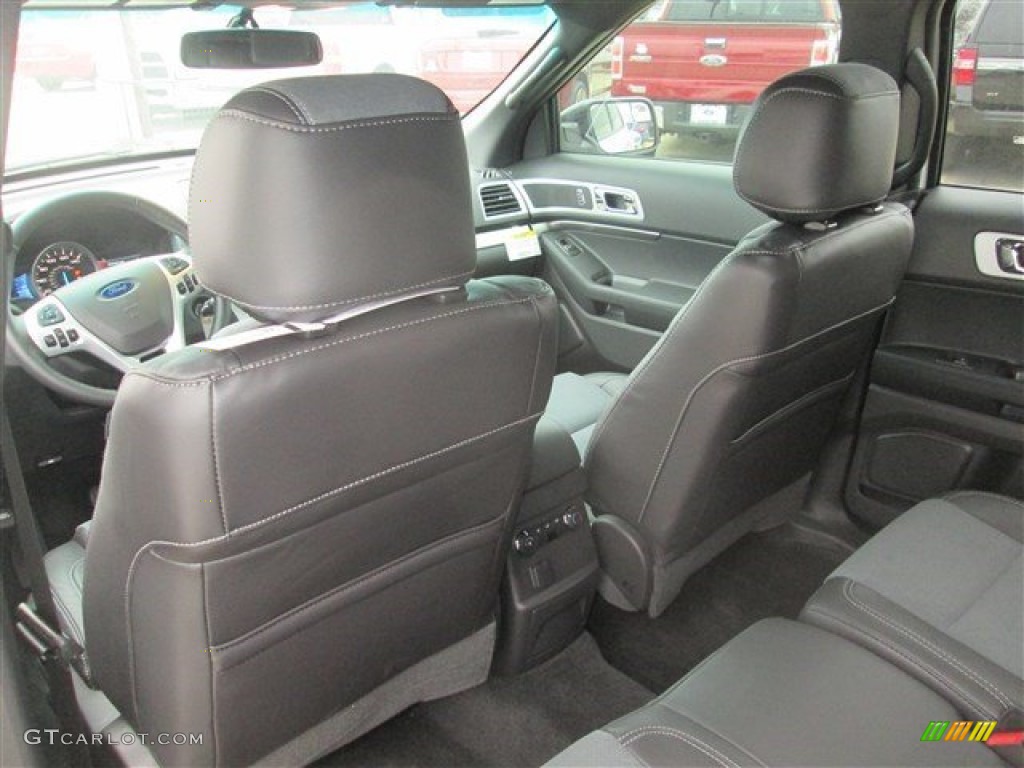2015 Explorer XLT - Oxford White / Charcoal Black photo #15