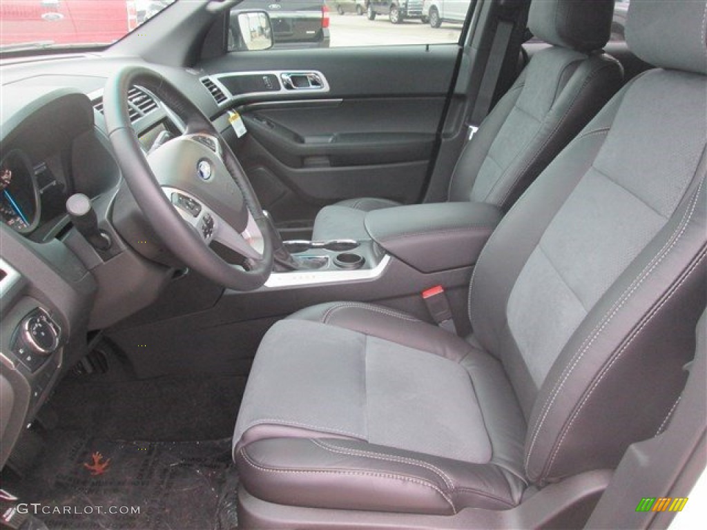 2015 Explorer XLT - Oxford White / Charcoal Black photo #18
