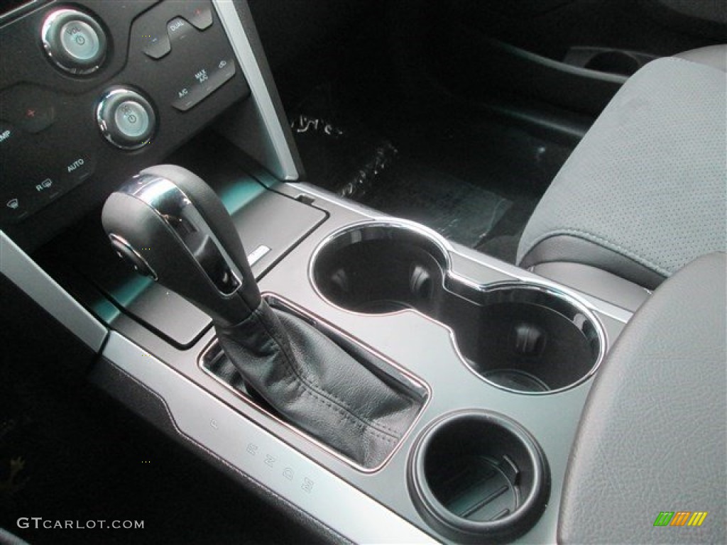 2015 Explorer XLT - Oxford White / Charcoal Black photo #27