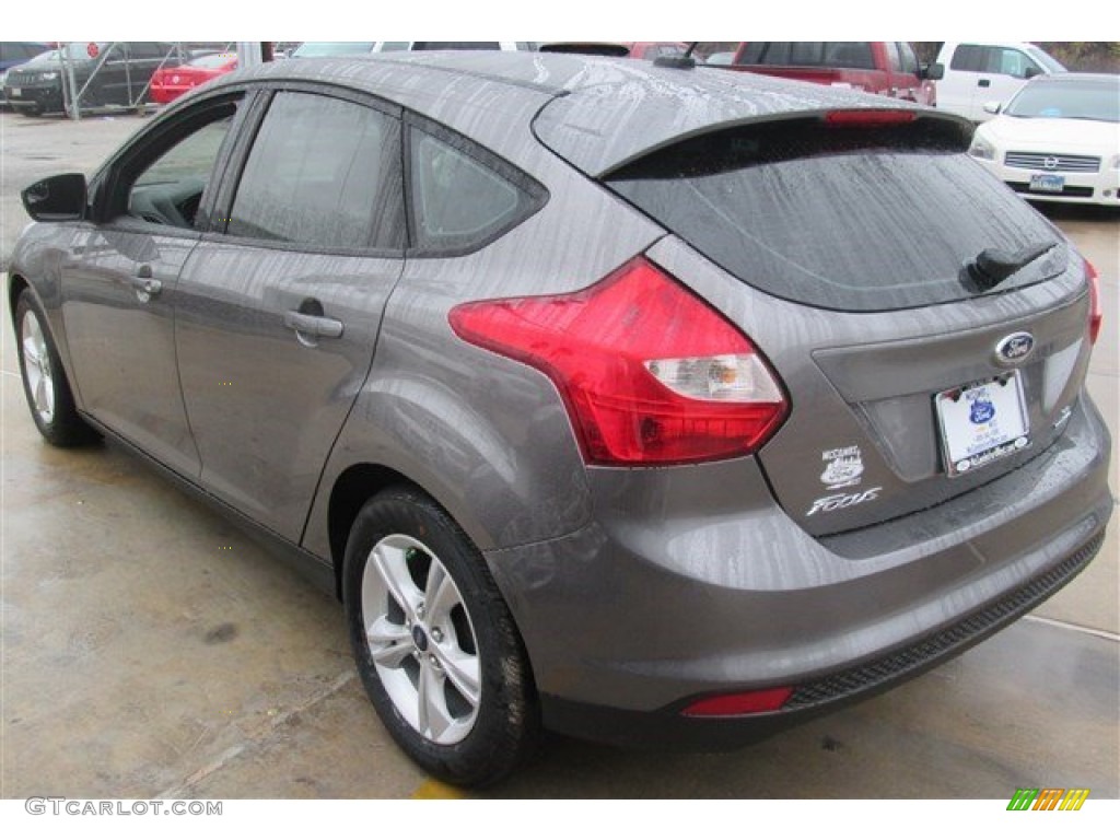 2014 Focus SE Hatchback - Sterling Gray / Charcoal Black photo #16