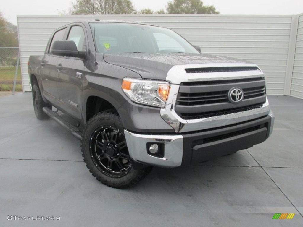 2015 Tundra SR5 CrewMax - Magnetic Gray Metallic / Black photo #1