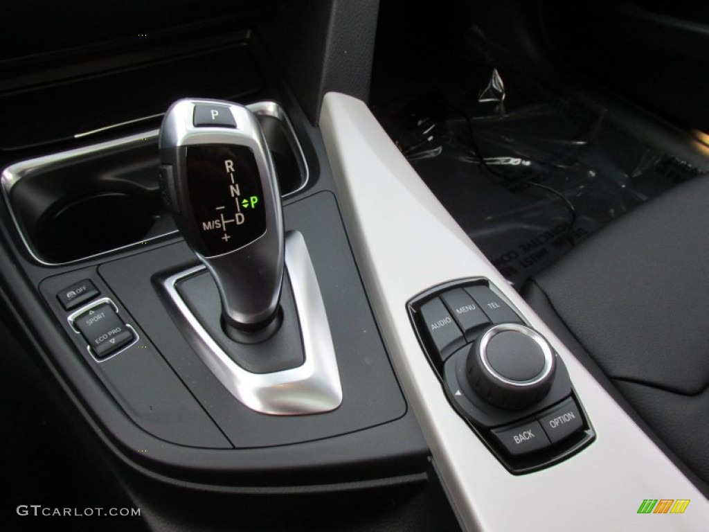 2015 3 Series 320i xDrive Sedan - Alpine White / Black photo #16