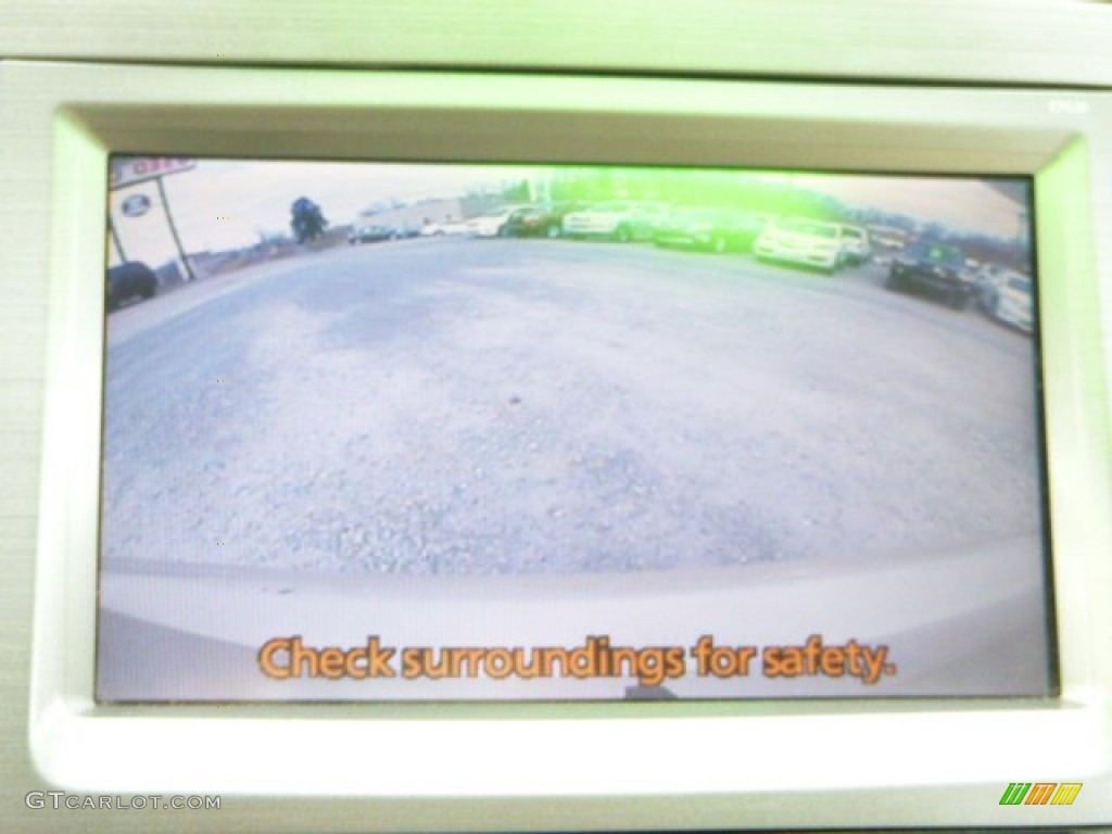 2011 Avalon Limited - Sandy Beach Metallic / Ivory photo #16